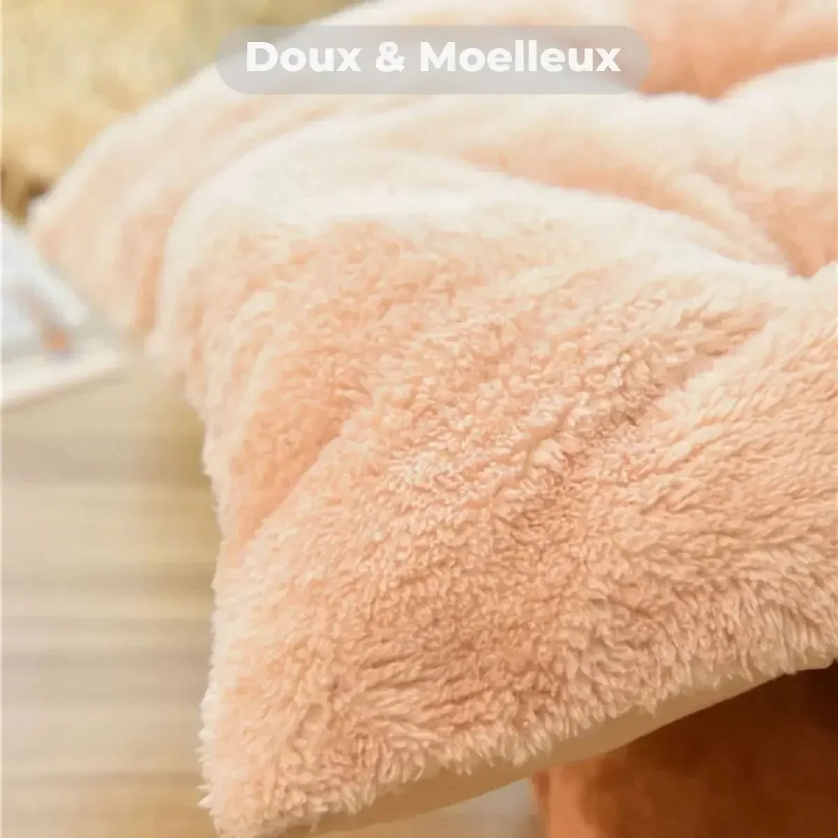 Gros plan sur la matière douce et moelleuse du coussin amovible PachaPop